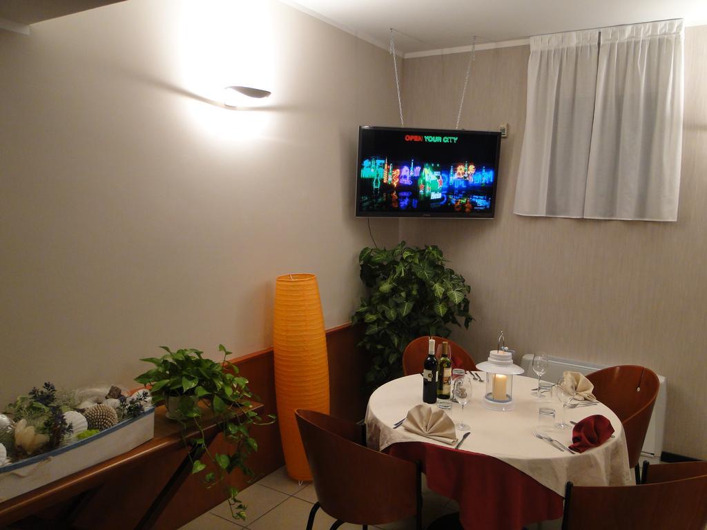 Hotel Moderno Grumello del Monte Zewnętrze zdjęcie